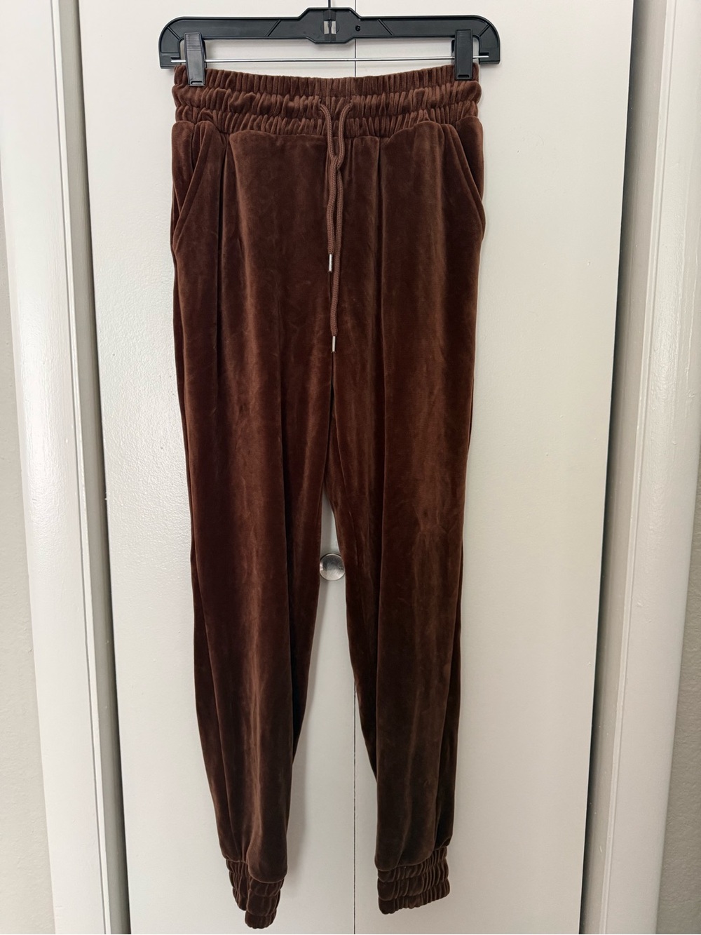 Charlotte Russe Brown Velour Joggers
